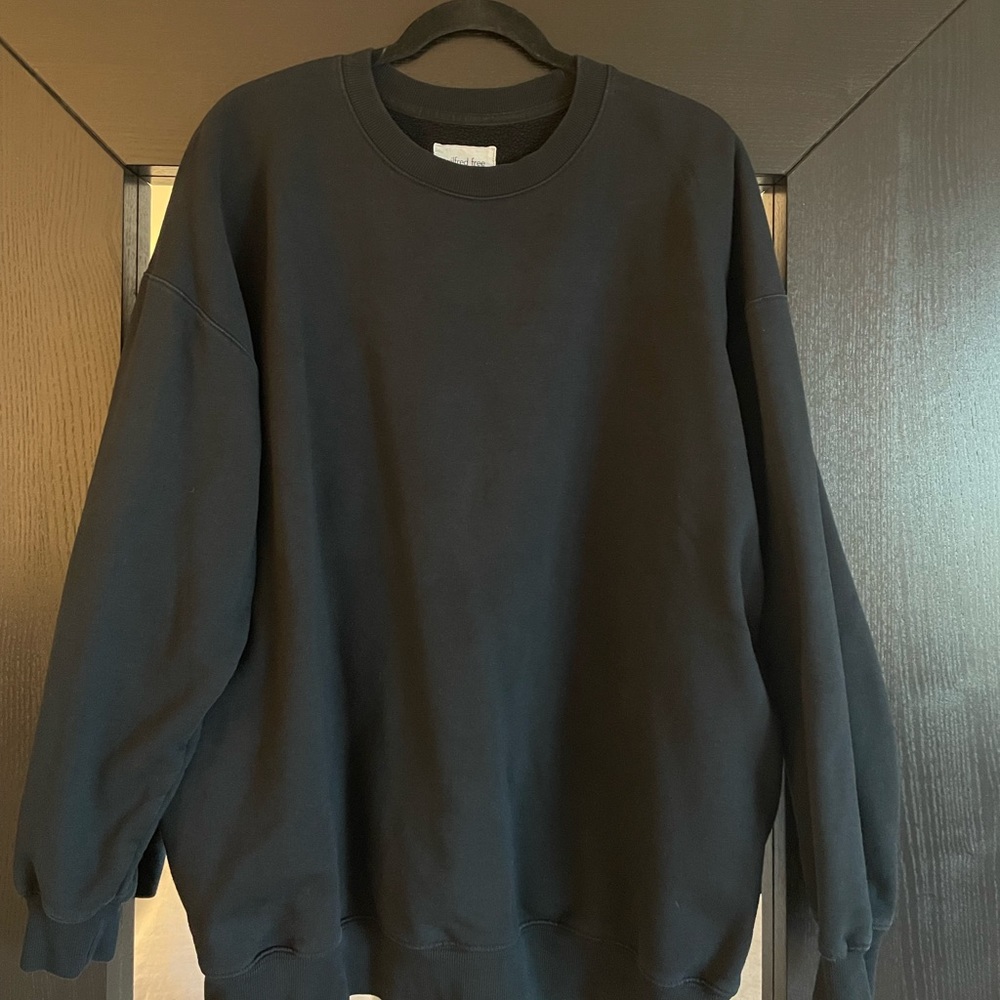 Wilfred Oversized Crew - Picture 7 of 9
